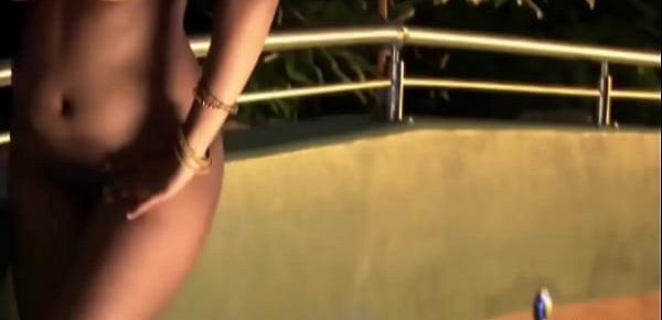 Solo Indian Babe Likes To Get Naked Here Enjoying